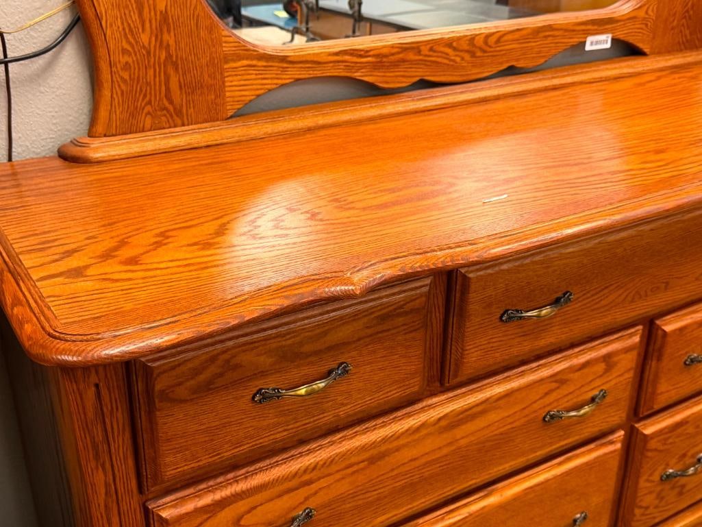 OAK NINE DRAWER DRESSER WITH ATTACHED MIRROR - 4