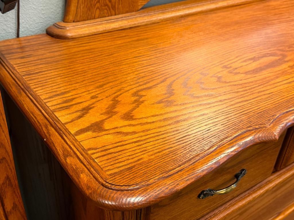 OAK NINE DRAWER DRESSER WITH ATTACHED MIRROR - 5
