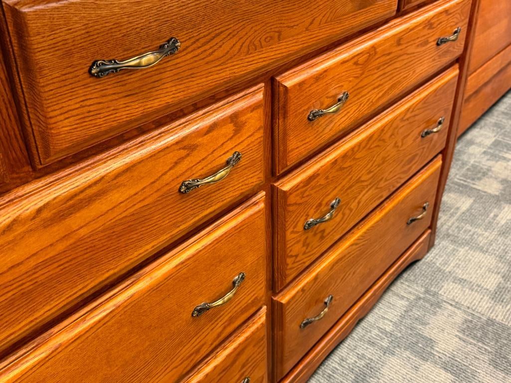 OAK NINE DRAWER DRESSER WITH ATTACHED MIRROR - 7