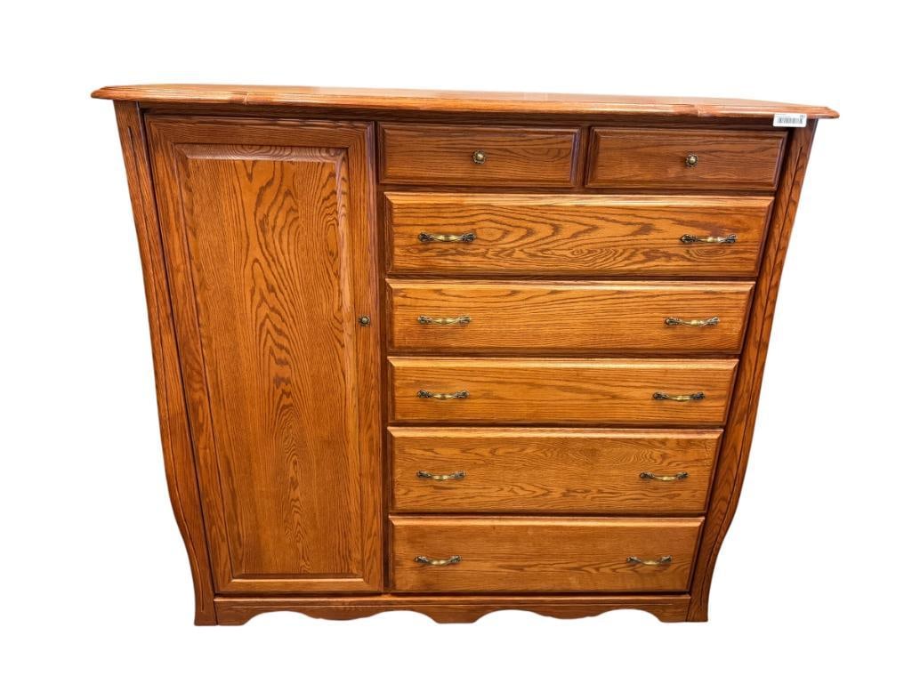 OAK SIX DRAWER CHEST OF DRAWERS / CHIFFOROBE (1 of 9)