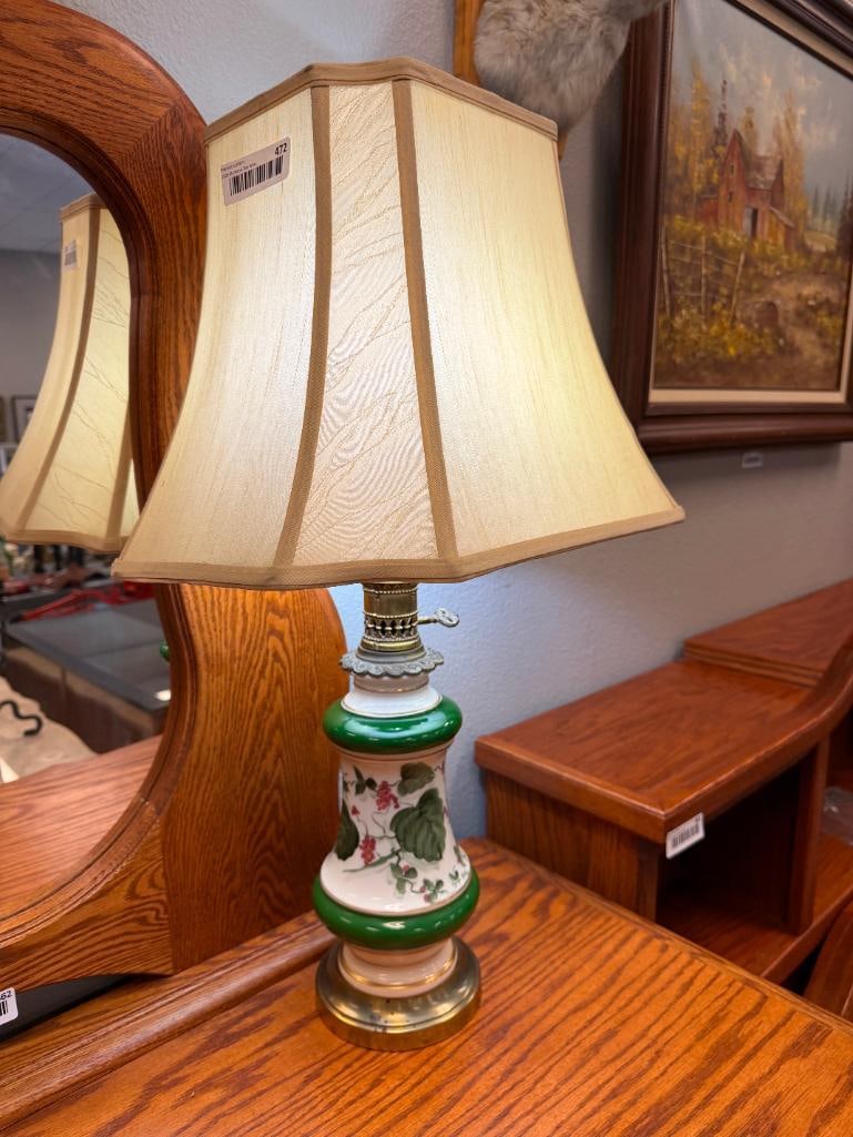 VINTAGE GREEN IVY PORCELAIN TABLE LAMP HAND PAINTED SIGNED BY ARTIST VIKY - 5
