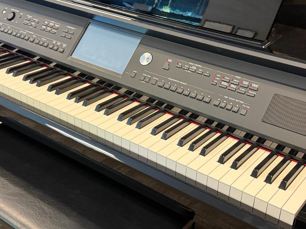 YAMAHA CAVINOVA CVP-709 DIGITAL PIANO FEATURES LCD DISPLAY, SESSION MODE, WITH OVER 1200 PRESETS - 5