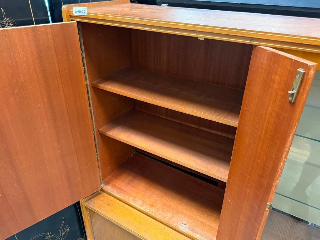 ART DECO PERIOD WALNUT AND MAPLE VINTAGE TWO PIECE CABINET - 5