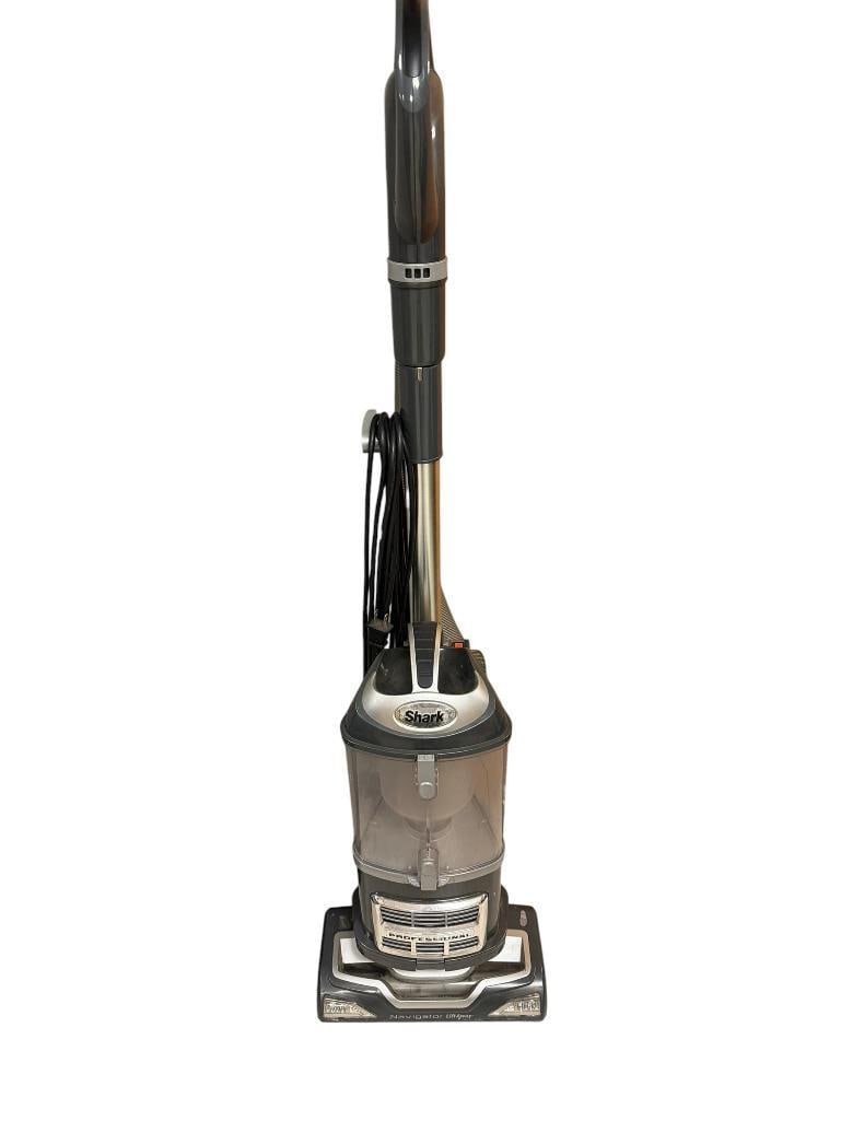 SHARK PROFESSIONAL NAVIGATOR LIFT-AWAY VACUUM (1 of 11)