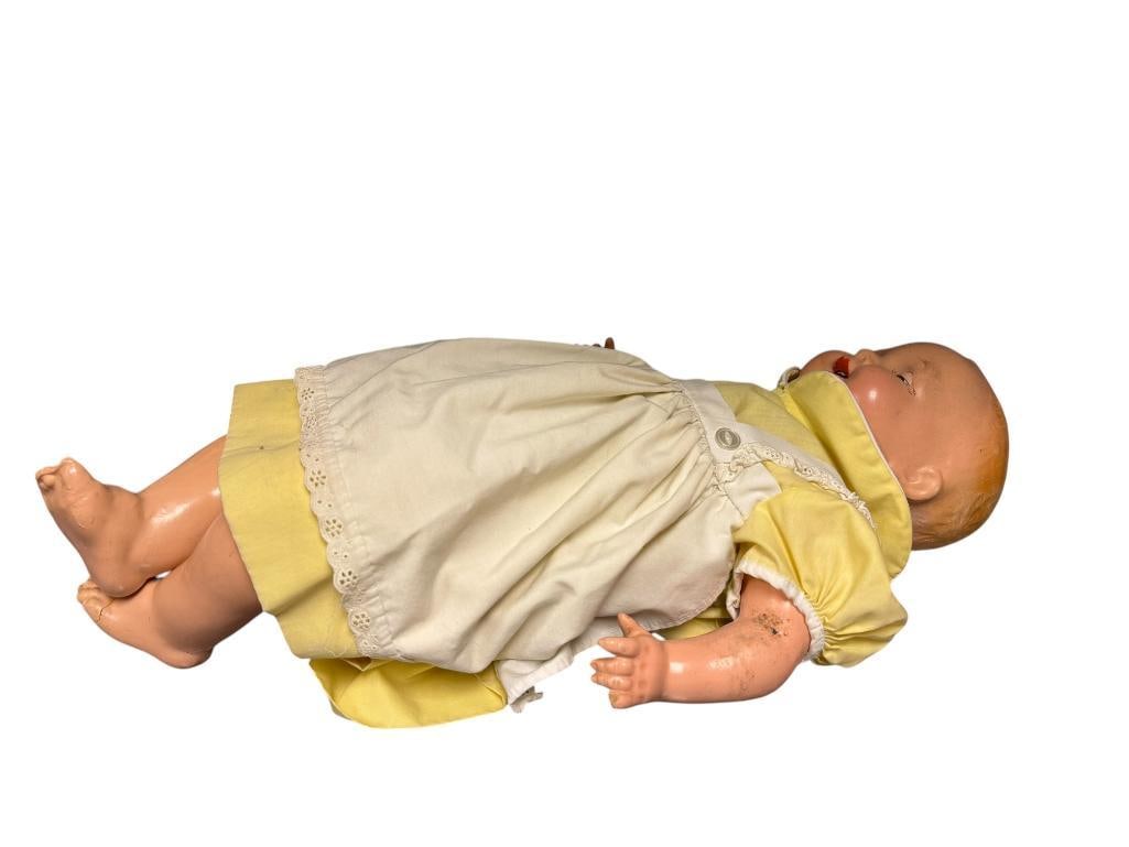 ANTIQUE MADAME HENDREN COMPOSITION DOLL (1 of 8)