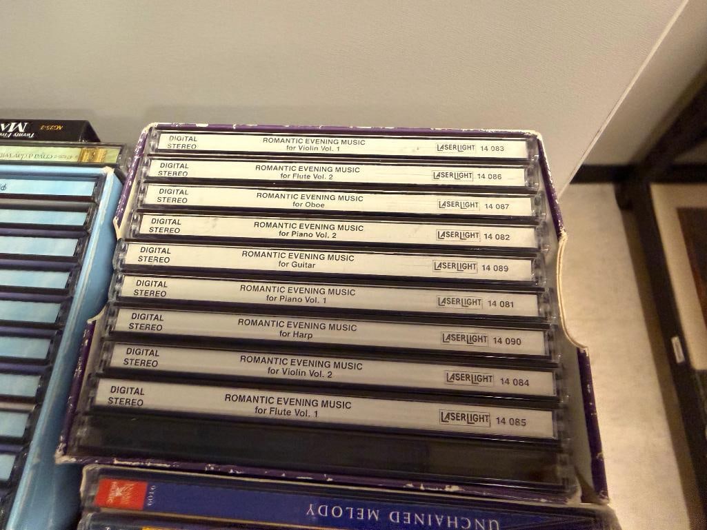 COLLECTION OF CLASSICAL CDS FEATURING MORE THAN 100 CDS AS WELL AS A CASE FILLED WITH MORE MODERN... - 7