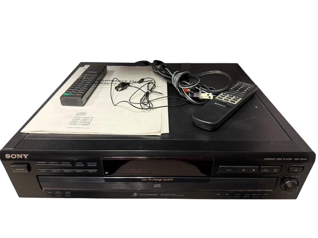 SONY COMPACT DISC PLAYER CDP-CE315 (1 of 10)