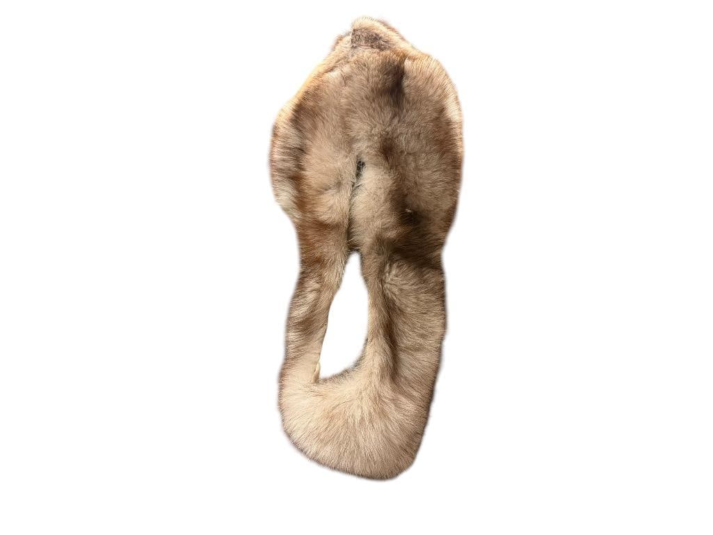 SILVER FOX FUR COLLAR: GOOD CONDITION 36"