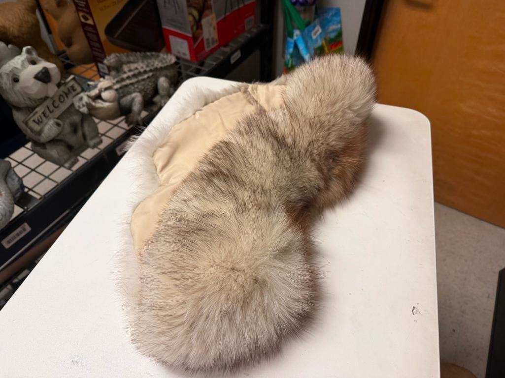 SILVER FOX FUR COLLAR - 7