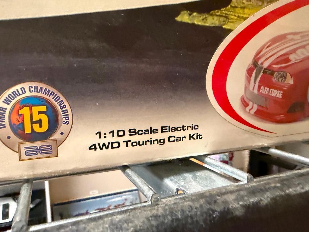 TEAM ASSOCIATED AE TC3 RACER KIT #3012 ALFA ROMEO RC CAR - 7