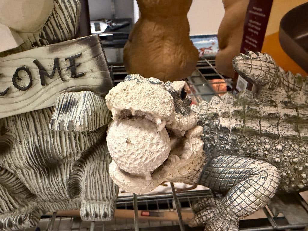 TWO RESIN COMICAL YARD ART SCULPTURES INCLUDING WELCOME BEAVER AND ALLIGATOR WITH GOLF BALL IN MO... - 4