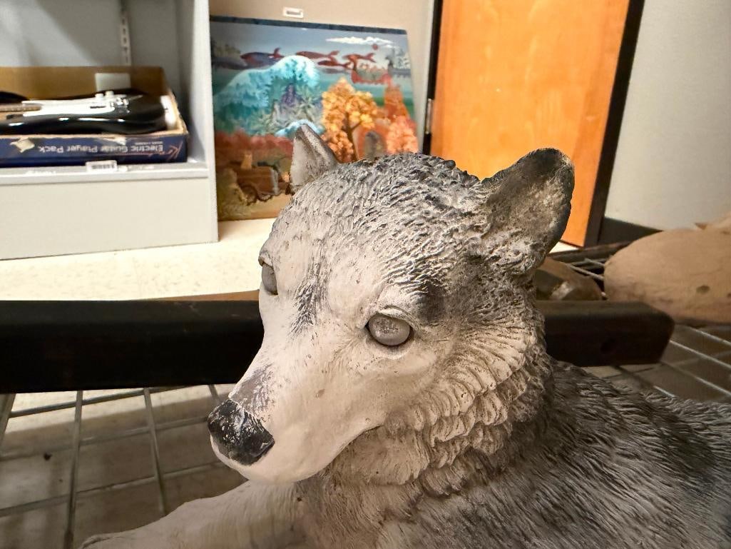 TWO RESTING WOLF / HUSKY AND PUP RESIN YARD ART SCULPTURES - 9