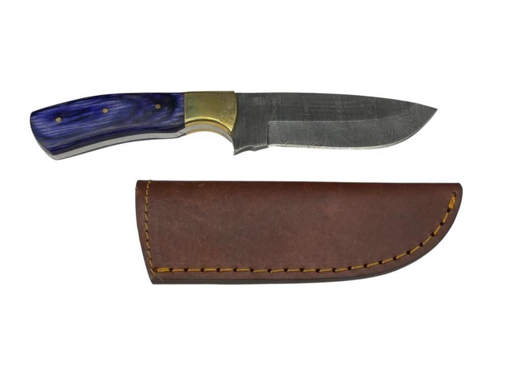 DAMSCUS STEEL DESIGN FULL TANG FIXED BLADE KNIFE WITH DYED PURPLE WOOD HANDLE: INCLUDES LEATHER SHEATH, DROP POINT BLADE 4 3/4" BLADE, 9" TOTAL LENGTH