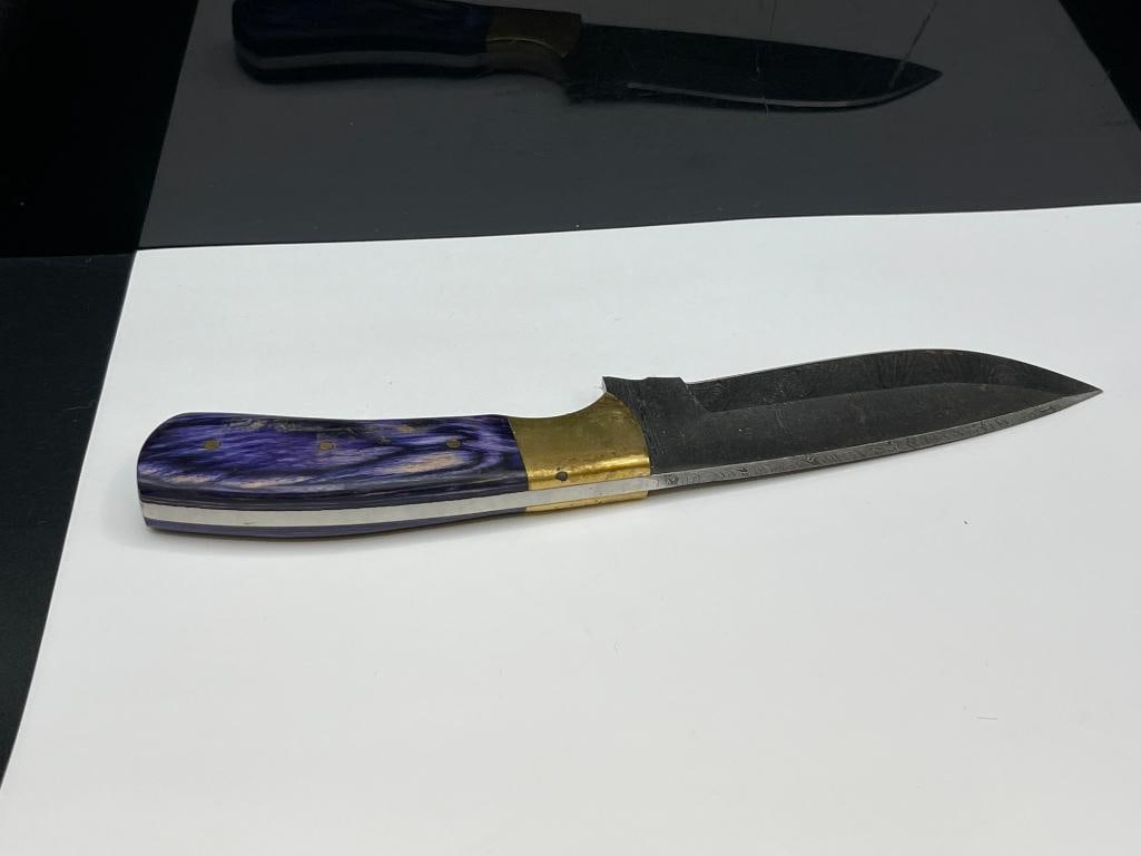 DAMSCUS STEEL DESIGN FULL TANG FIXED BLADE KNIFE WITH DYED PURPLE WOOD HANDLE - 5