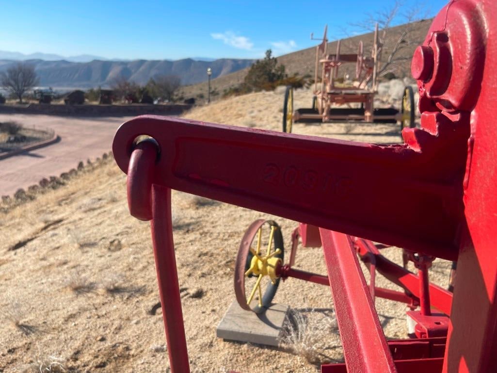 ANTIQUE HORSE-DRAWN GRADER EARLY CONSTRUCTION EQUIPMENT - 12