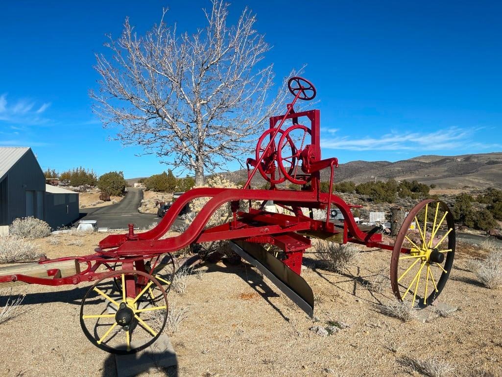 ANTIQUE HORSE-DRAWN GRADER EARLY CONSTRUCTION EQUIPMENT - 2