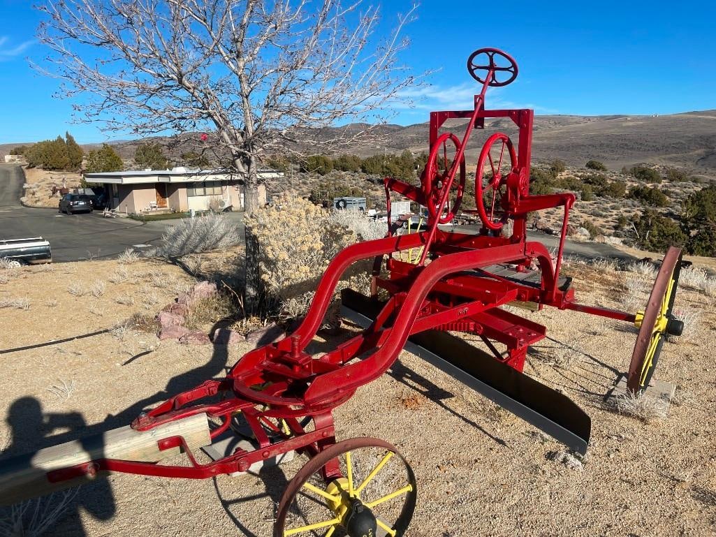 ANTIQUE HORSE-DRAWN GRADER EARLY CONSTRUCTION EQUIPMENT - 3