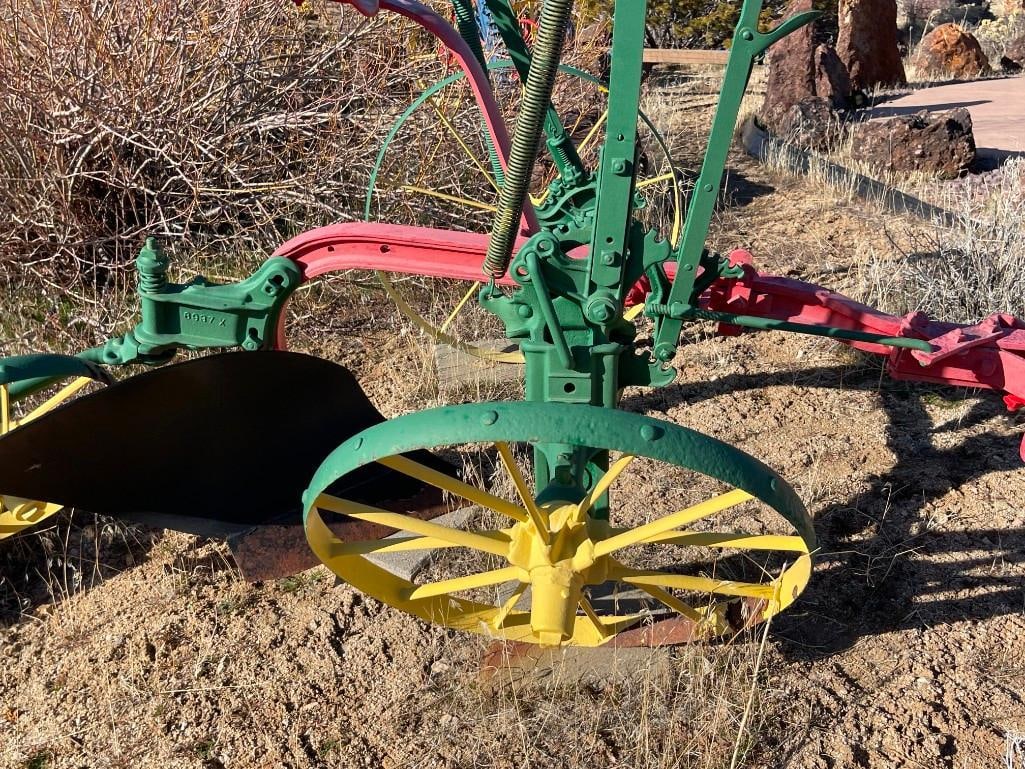 ANTIQUE JOHN DEERE HORSE-DRAWN SICKLE BAR MOWER EARLY 20TH CENTURY FARMING IMPLEMENT / DAIN MOWER - 8
