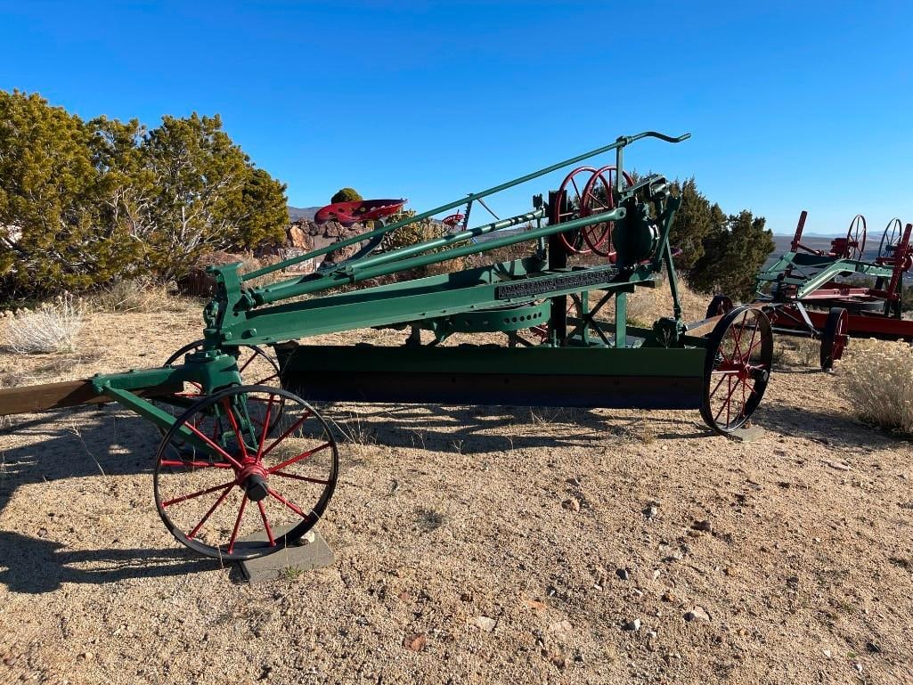 ANTIQUE THE J.D. ADAMS NO. 111 PULL-BEHIND LEANING WHEEL ROAD GRADER EARLY CONSTRUCTION EQUIPMENT - 2
