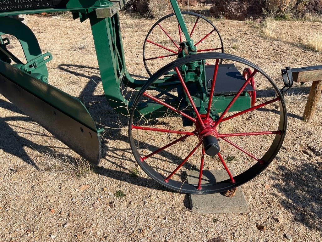 ANTIQUE THE J.D. ADAMS NO. 111 PULL-BEHIND LEANING WHEEL ROAD GRADER EARLY CONSTRUCTION EQUIPMENT - 8