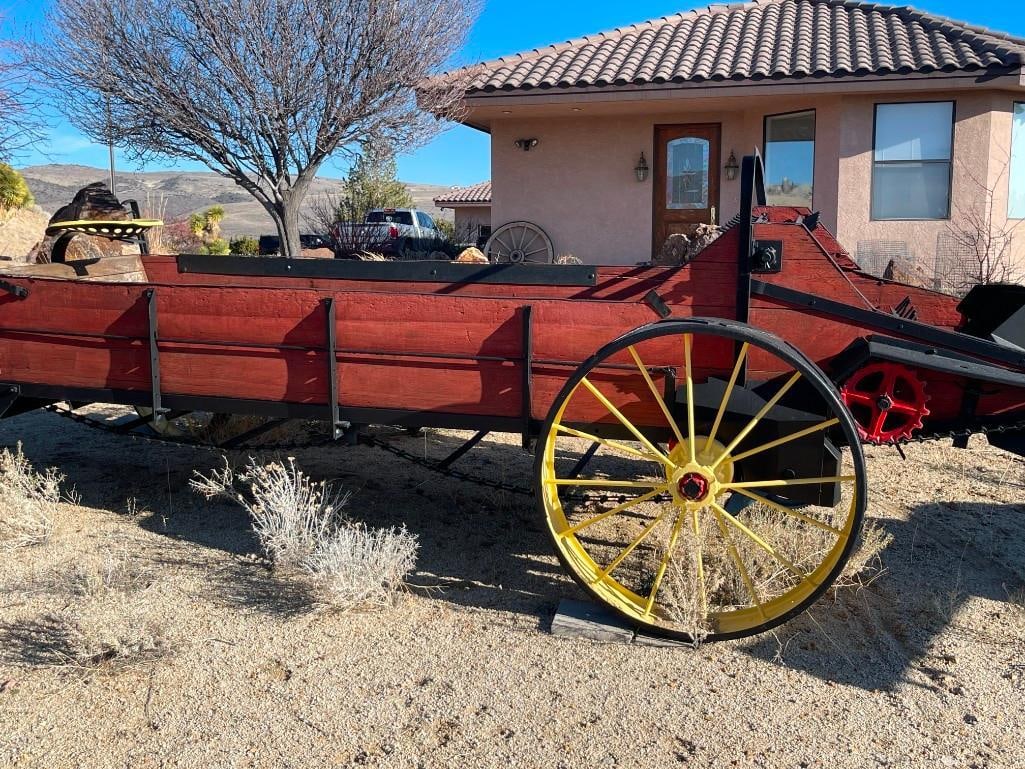ANTIQUE HORSE-DRAWN MANURE SPREADER EARLY FARMING IMPLEMENT - 2