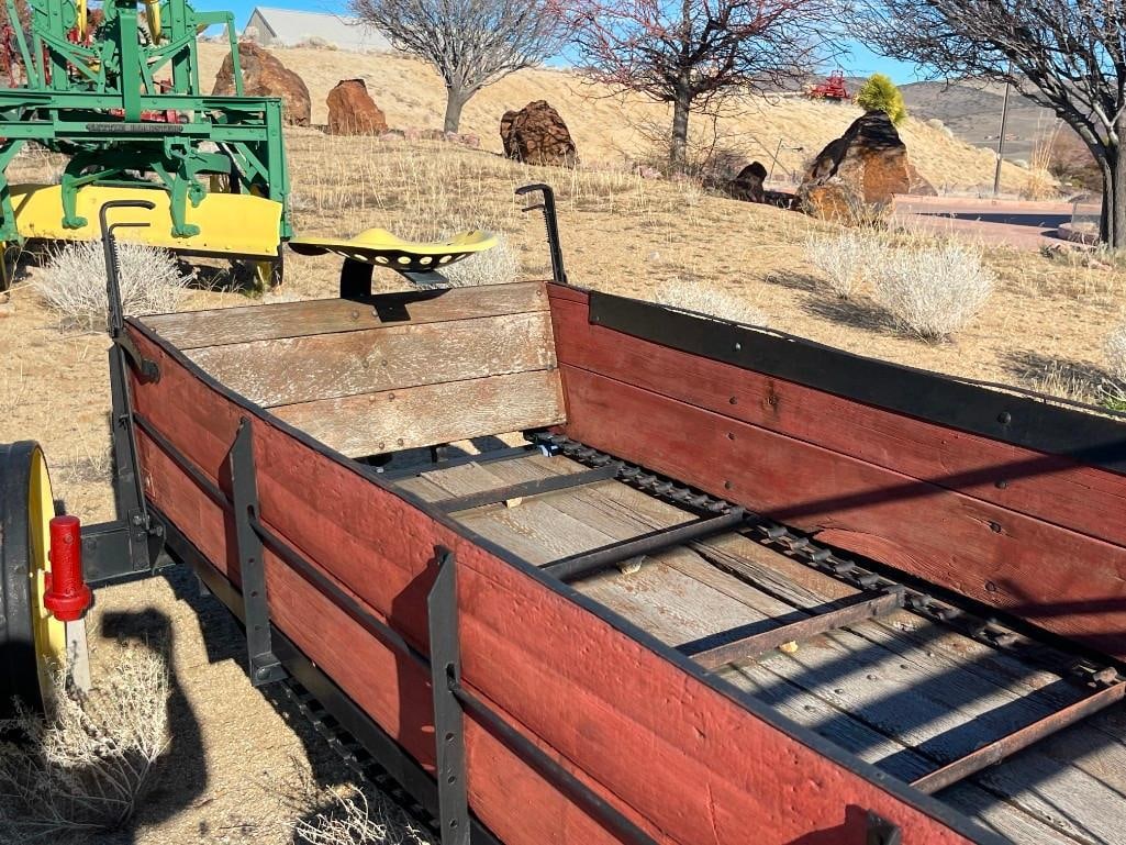 ANTIQUE HORSE-DRAWN MANURE SPREADER EARLY FARMING IMPLEMENT - 8