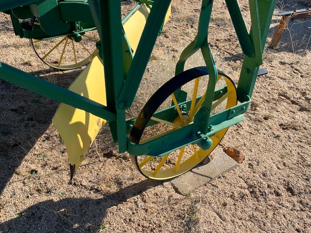 ANTIQUE J.D. ADAMS & CO. LITTLE ROADSTER HORSE-DRAWN PULL GRADER - 4