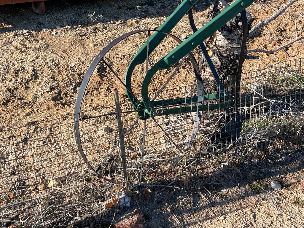 EARLY 20TH CENTURY PUSH BEHIND WALKING HAND PLOW - 4