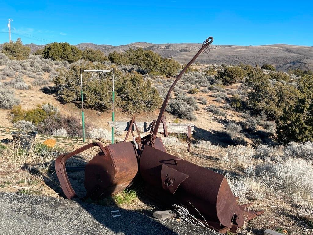 ANTIQUE HORSE-DRAWN DRAG PAN OR FRESNO SCRAPPER AND BUCKET: BOTH USED FOR MOVING SOIL / DIRT EARLY AGRICULTURAL IMPLEMENTS BOTH MEASURE 40" IN LENGTH