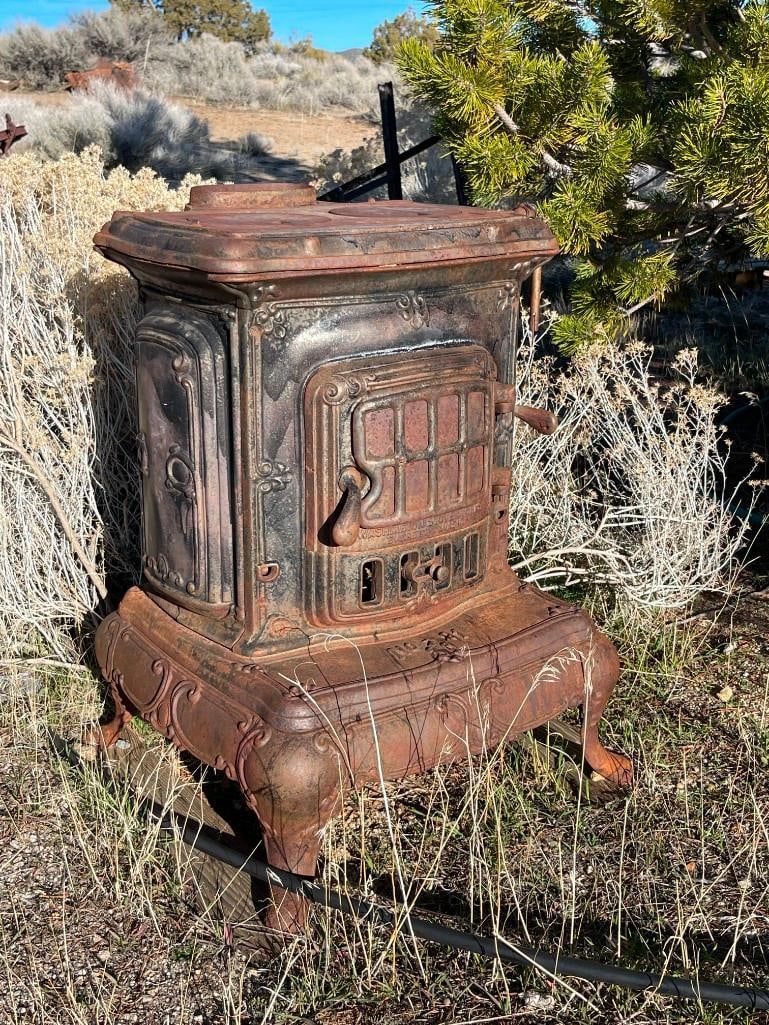 ANTIQUE CAST IRON WASHINGTON STOVE WORKS NO. 21 WOOD BURNING STOVE (1 of 13)