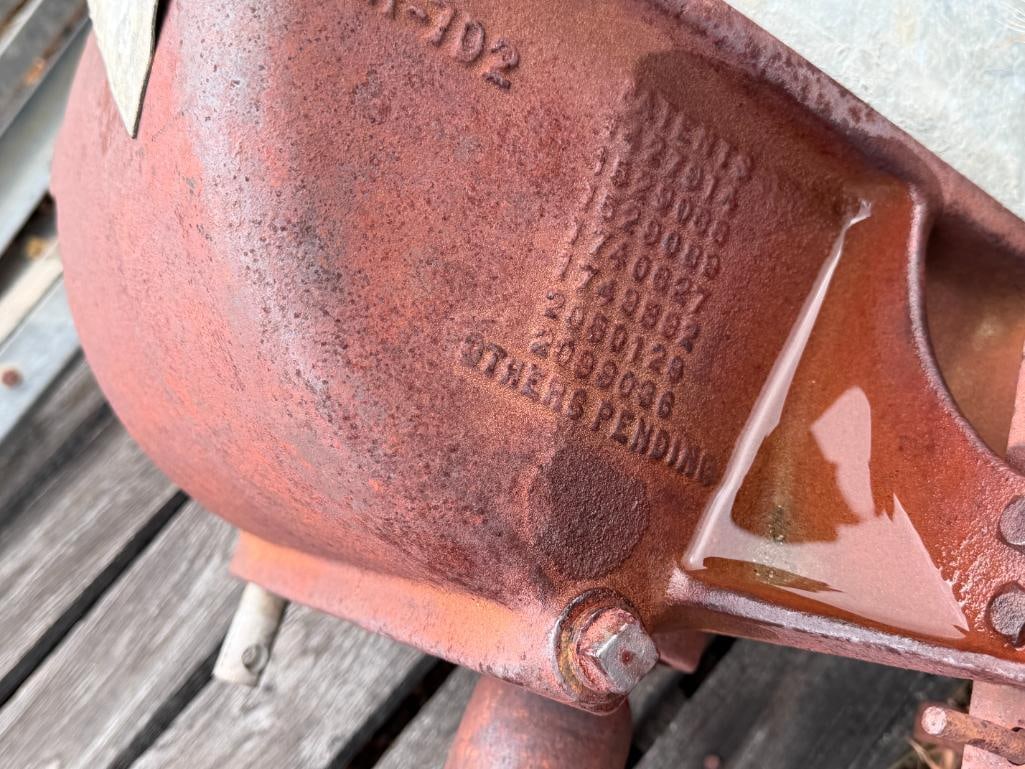 ANTIQUE AERMOTR WINDMILL CHICAGO, ILLINOIS WATER PUMP PIECES - 8