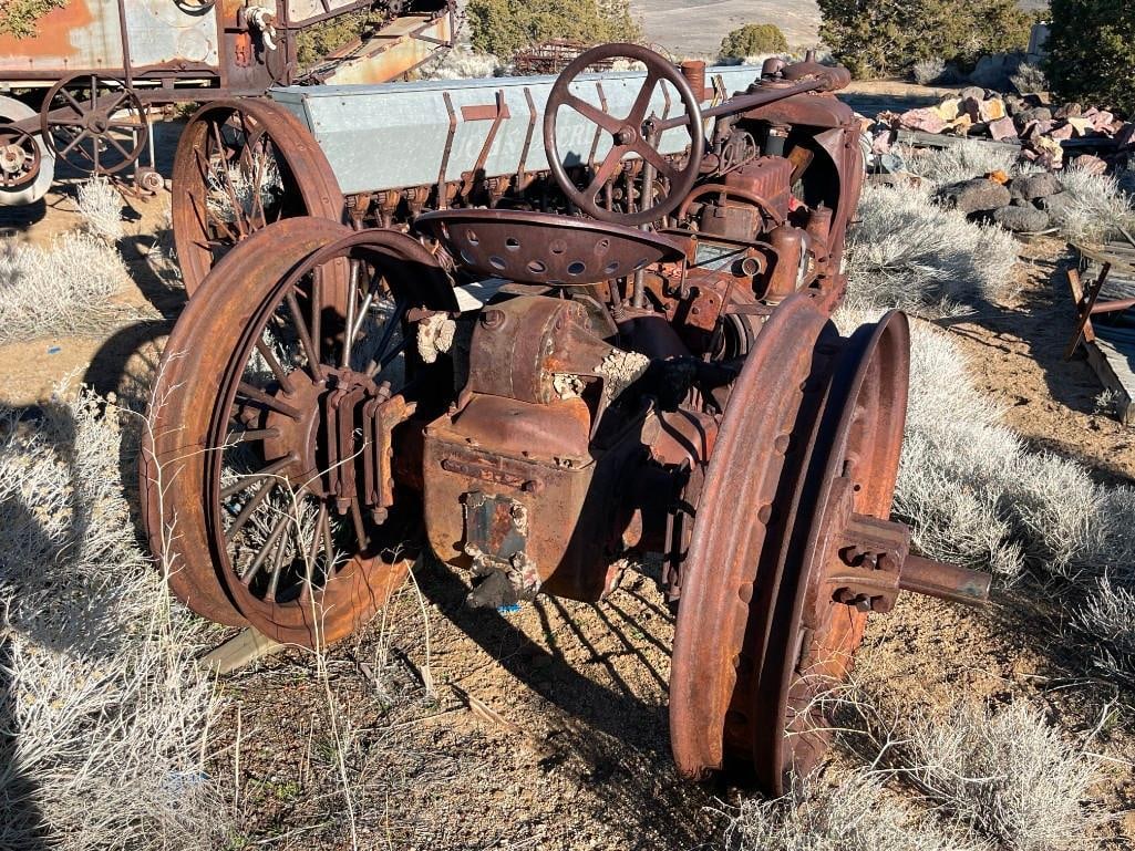 ANTIQUE INTERNATIONAL HARVESTER MCCORMACK DEERING MODEL F-12 TRACTOR - 9