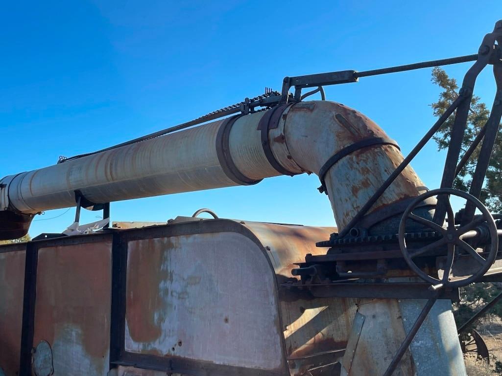 ANTIQUE FARMING IMPLEMENT THRESHING MACHINE - 17