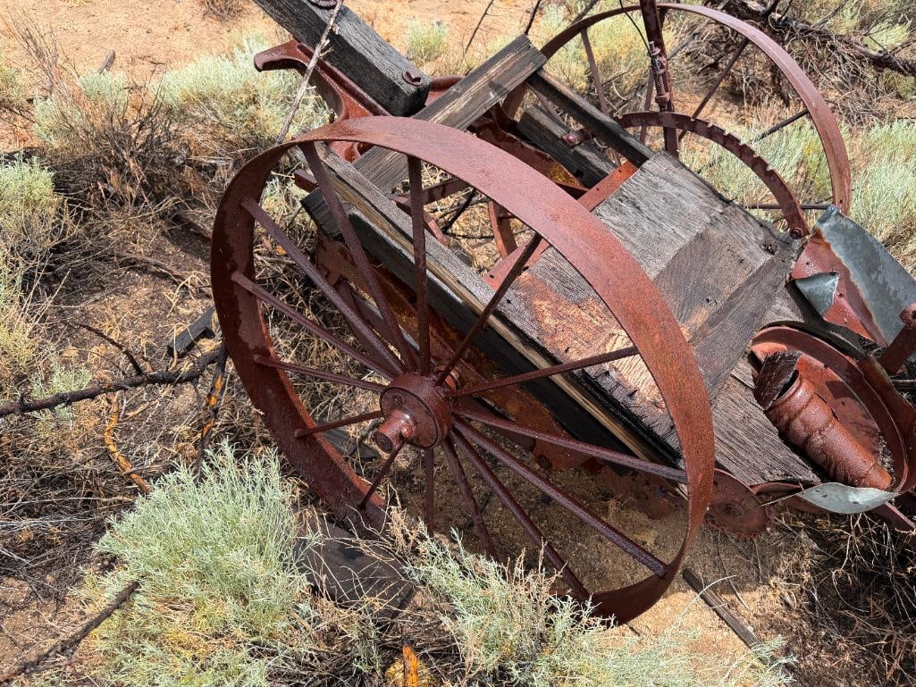 ANTIQUE FARMING / AGRICULTURE IMPLEMENT HORSE DRAWN / TRACTOR DRAWN CART WITH STEEL FRAME WHEELS - 11