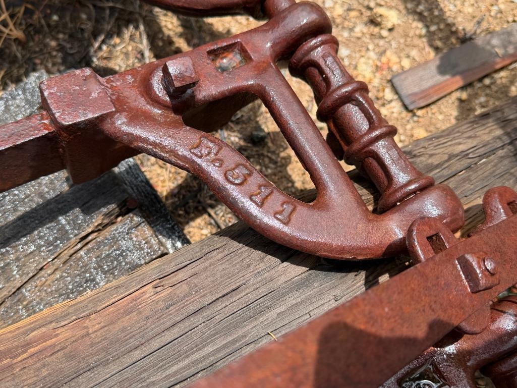ANTIQUE TRACTOR DRAWN HOOSIER SEED DRILL FARMING IMPLEMENT - 5
