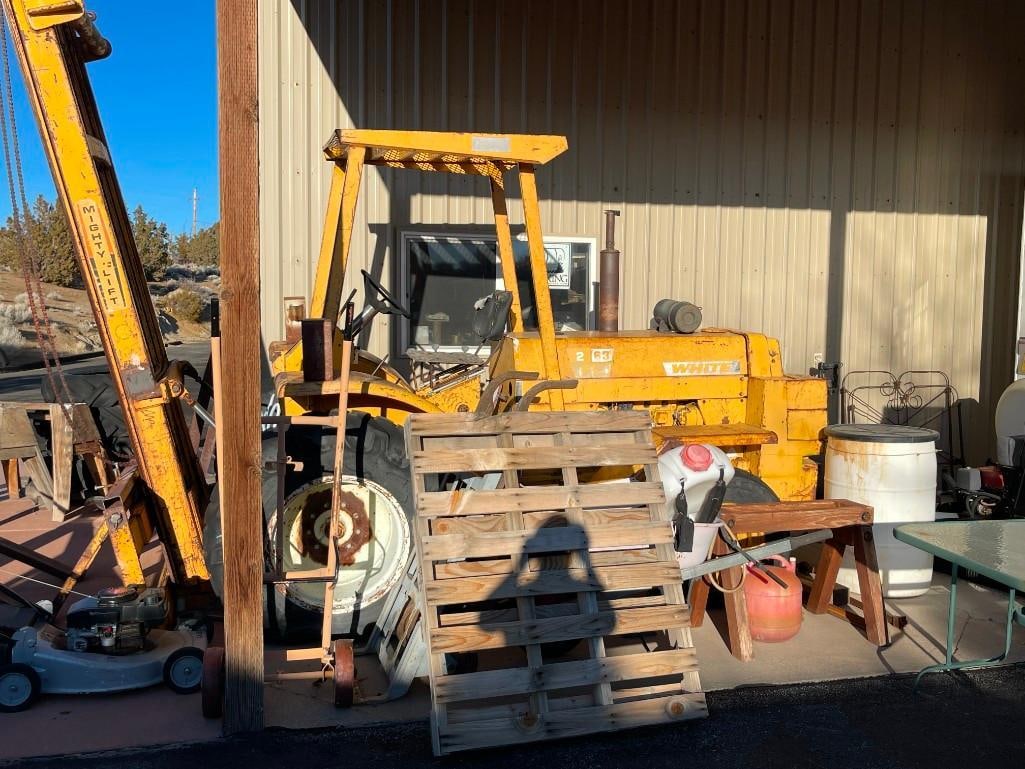 VINTAGE WHITE MOTOR CORPORATION 2-63-FL FORKLIFT - 2