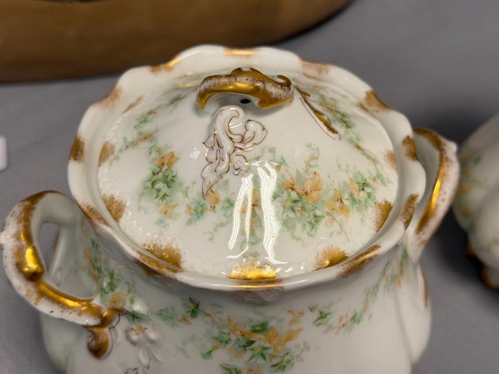 ANTIQUE THEO. HAVILAND LIMOGES LARGE PORCELAIN CREAMER AND SUGAR WITH FLORAL GARLANDS GILT DECORA... - 3