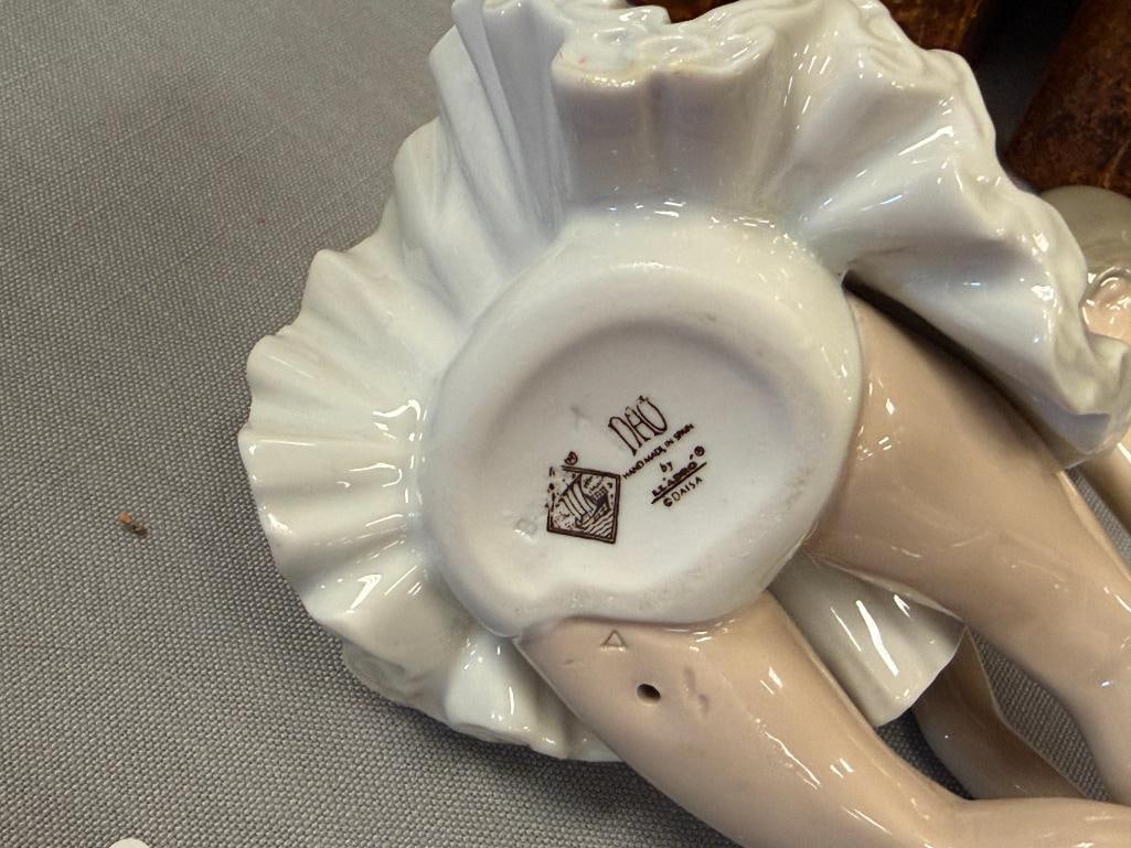 NAO LLADRO FINE PORCELAIN FIGURINE SITTING BALLERINA MADE IN SPAIN - 5