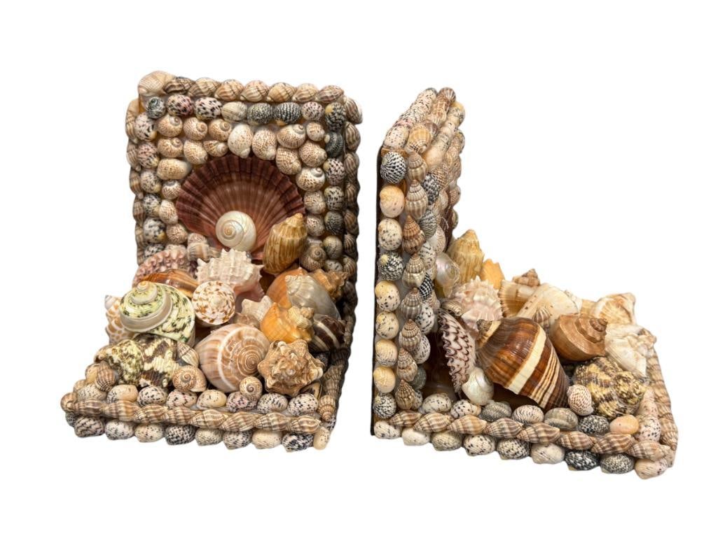 VINTAGE HAND CRAFTED UNIQUE SEA SHELLS BOOKENDS (1 of 9)