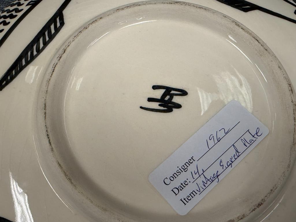 20TH CENTURY POTTERY KALEIDOSCOPE FISH PLATE SIGNED - 5