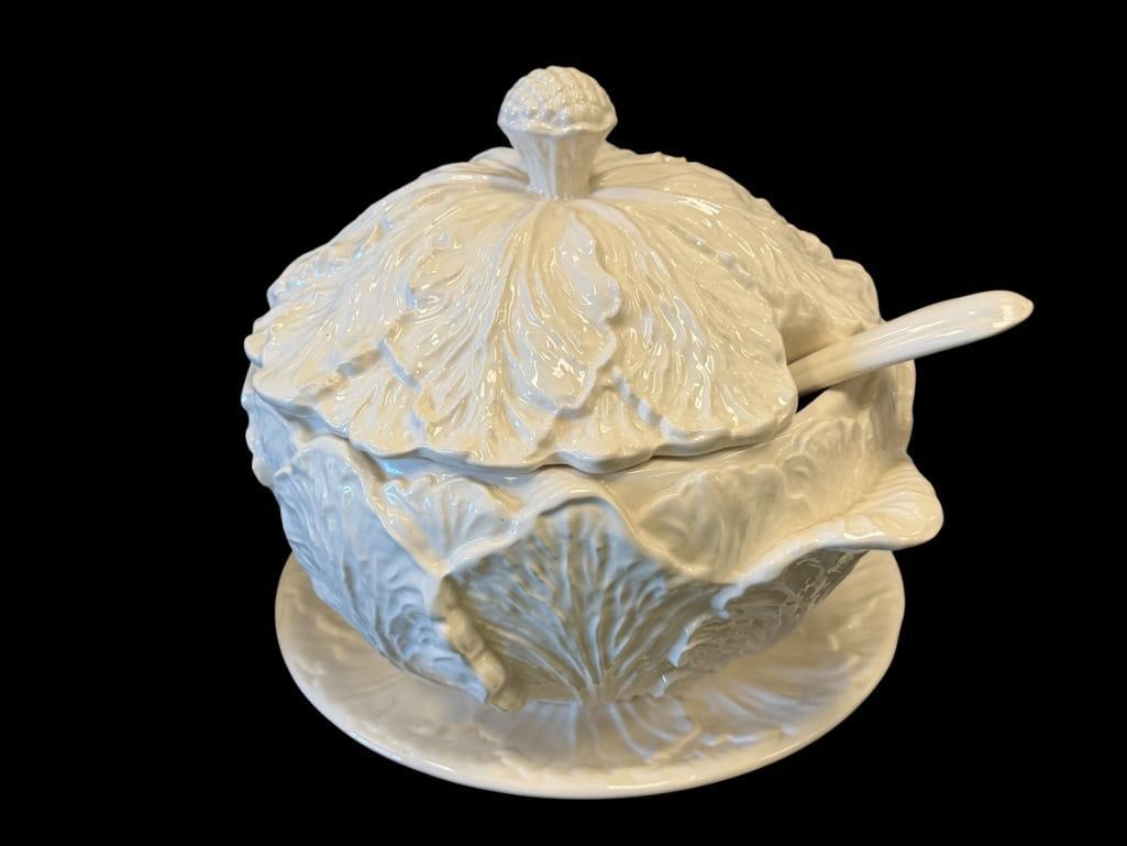 1978 WHITTIER POTTERY WHITE CABBAGE SOUP TUREEN WITH BOTTOM PLATE AND LADDLE: GLOSSY WHITE GLAZE, MARKED ON THE BOTTOM, NO CHIPS OR CRACKS 14" 