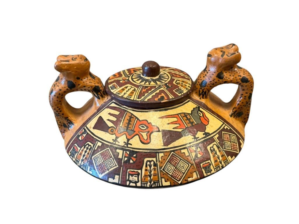 VINTAGE PERUVIAN COVERED POTTERY JAR LIKELY FROM CUSCO OR PISAC REGIONS (1 of 7)