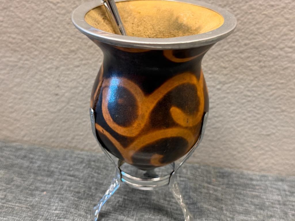 YERBA MATE DECORATIVE GOURD TEA CUP WITH THREE FOOTED STAND AND ALPACA BEJEWLED TEA STRAW - 2
