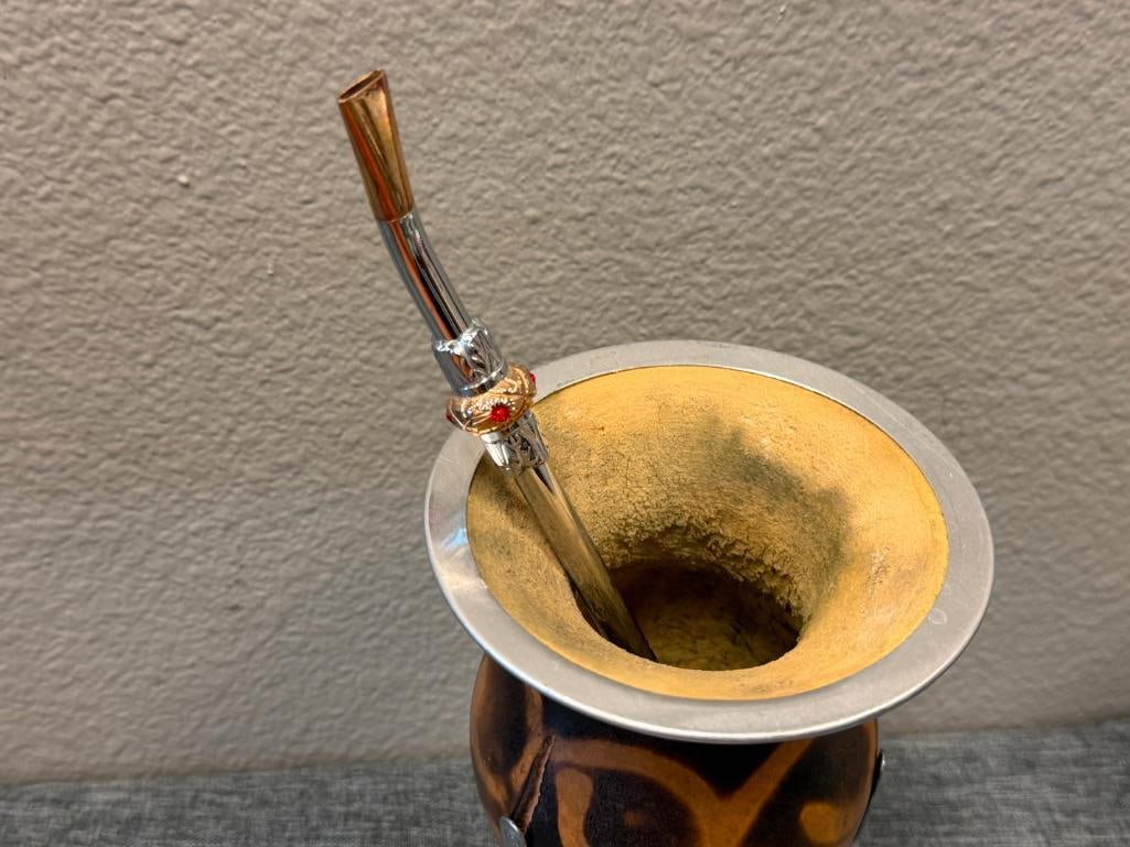 YERBA MATE DECORATIVE GOURD TEA CUP WITH THREE FOOTED STAND AND ALPACA BEJEWLED TEA STRAW - 4