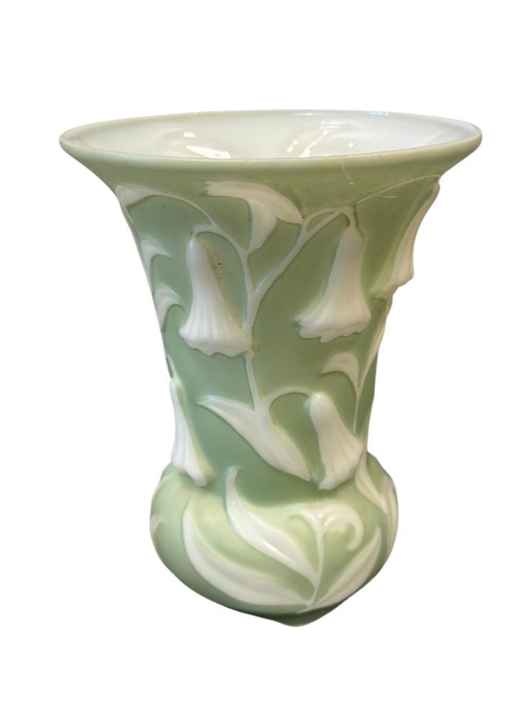 1930'S ART DECO PHOENIX / CONSOLIDATED GLASS COMPANY MINT GREEN AND WHITE TRUMPET BELLS VASE (1 of 7)