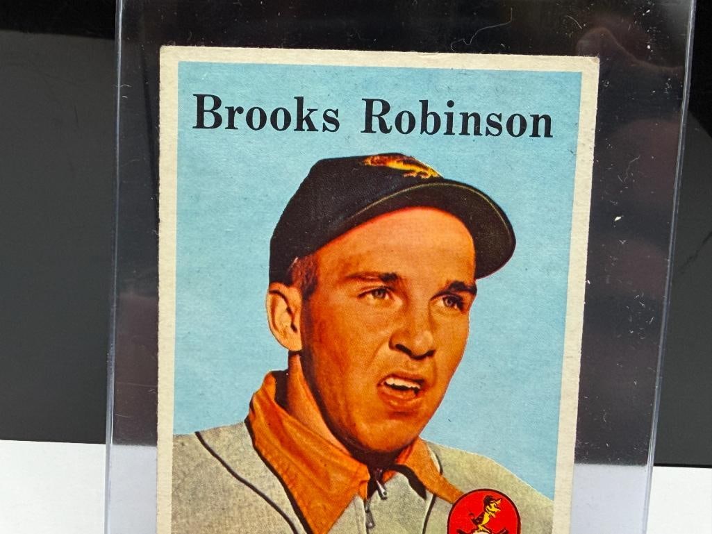 1958 TOPPS #307 BROOKS ROBINSON BASEBALL CARD - 2
