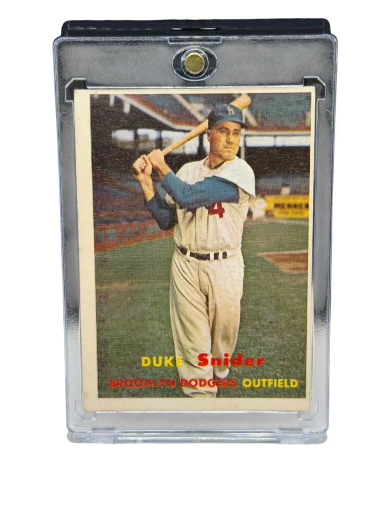 1957 TOPPS #170 DUKE SNIDER BASEBALL CARD