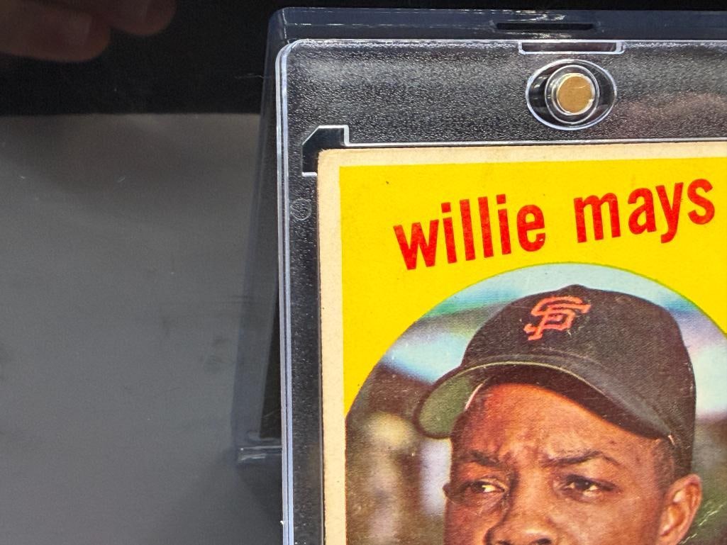 1959 TOPPS #50 WILLIE MAYS BASEBALL CARD - 4