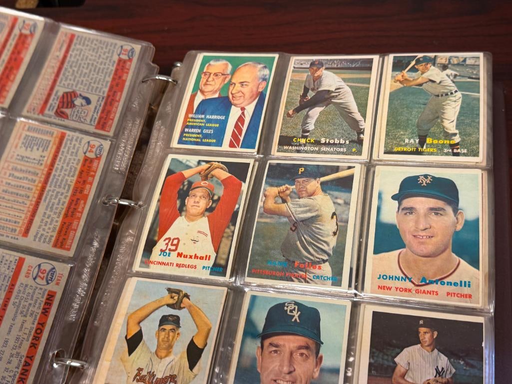 1957 TOPPS BASEBALL CARD SET - 11