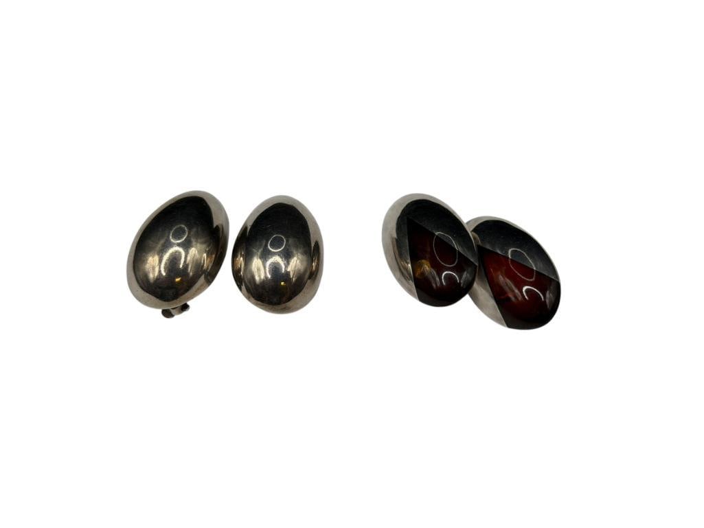 TWO VINTAGE STERLING SILVER CLIP-BACK EARRINGS INCLUDING ONE PAIR WITH AMBER: OTHER PAIR IS MARKED TAXCO MEXICO "NE-NW" 1 1/8", 26.79 GRAMS TOTAL